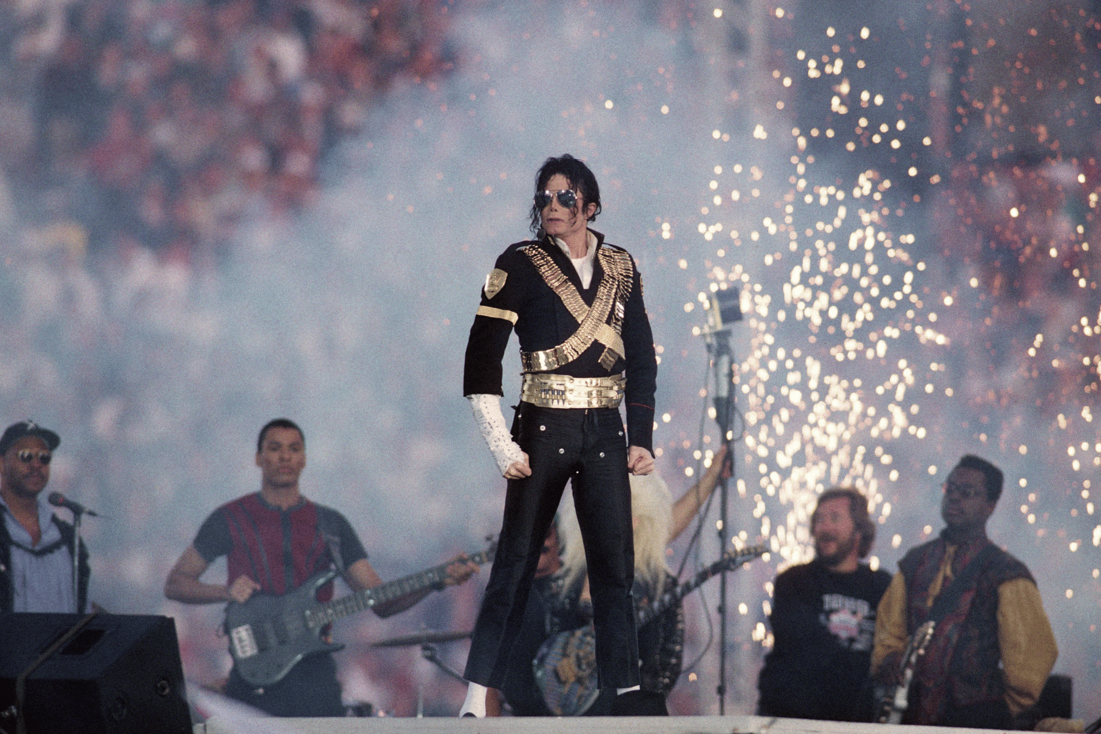 Michael Jackson performed the Super Bowl XXXVII halftime show in 1993